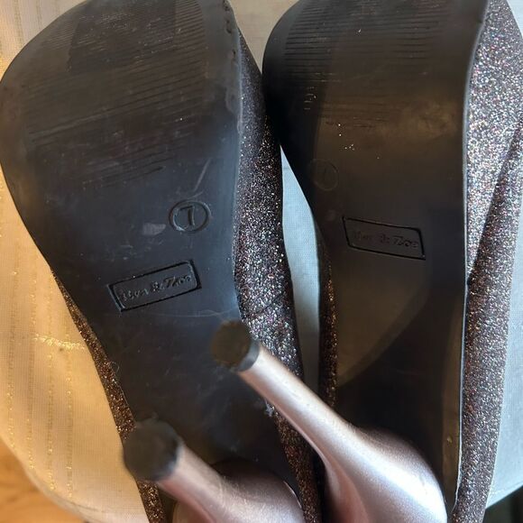 Elegant Glitter Stiletto Heels - Picture 5 of 6